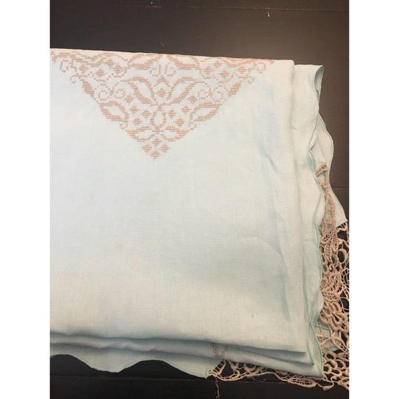 Vintage linen tablecloth light blue embroidered lace corners 80" x 72" rectangle - Picture 11 of 11